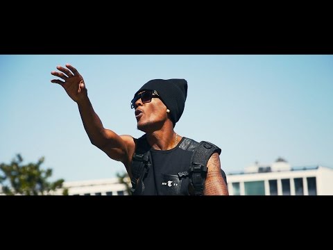 Rocki - Tu Cries Maman